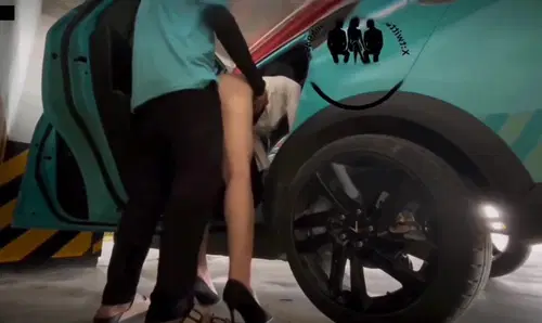Gạ chịch anh Grab Xanh SM để khỏi tốn tiền xe luôn